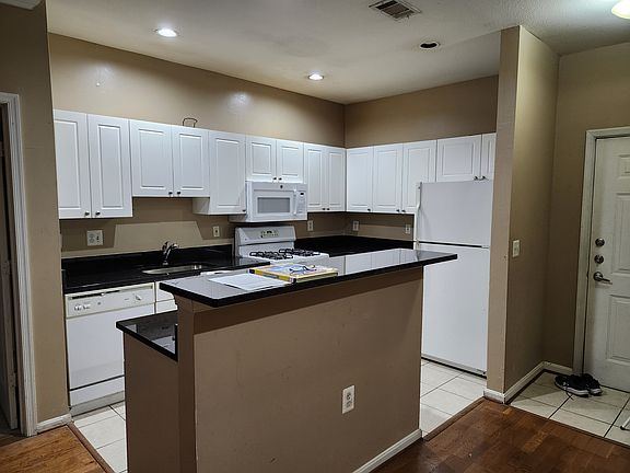 3rd image of 11320 Aristotle Dr #4105