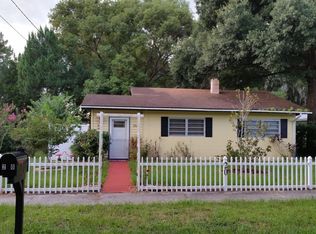 20 Davis Ave, Umatilla, FL 32784