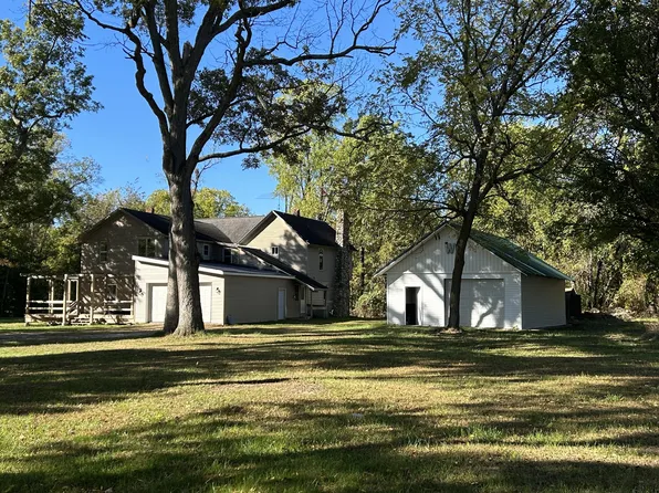 48069 M 40, Paw Paw, MI 49079