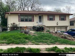 4837 S 50th St, Omaha, NE 68117