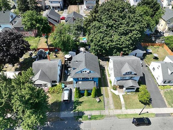 2nd image of 173 Portage St