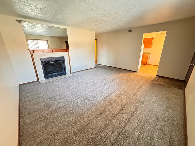 1809 Knox St #16 — Photo 2