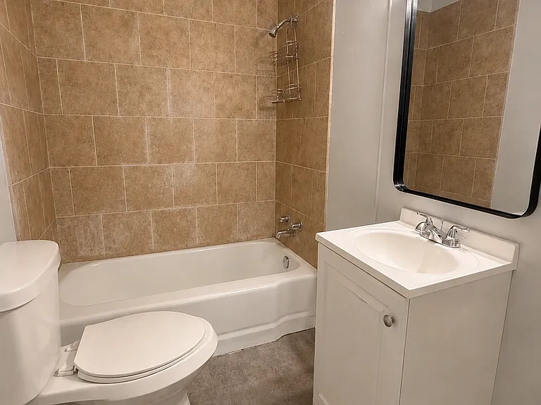 2375 N Circle Dr NW — Photo 3