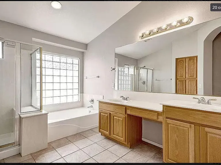 12715 W Cambridge Ave — Photo 14