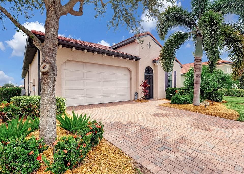 1st image of 23727 Waverly Cir