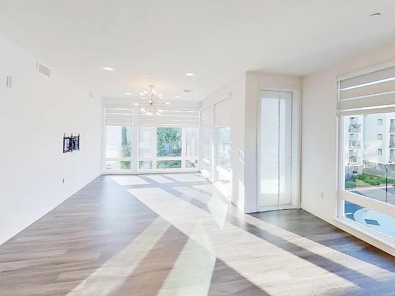 5933 Sunstone Dr — Photo 8