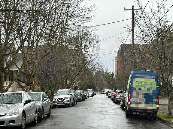 5th image of 507 NE Cook St