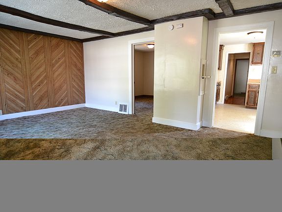 2nd image of 40 Clairmont Ave