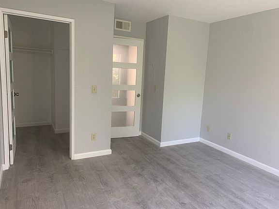4th image of 742 S Harvard Blvd APT 201