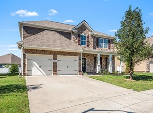 917 Round Dr, Murfreesboro, TN 37128