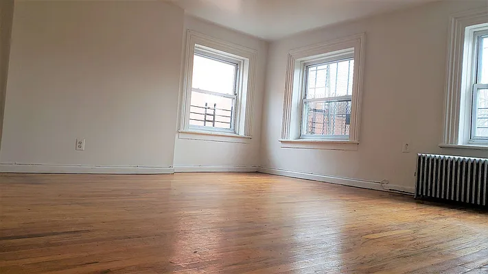 Rented by ZealEstate Group Inc | media 59