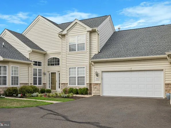 1403 Kingsberry Ct #95, Warrington, PA 18976