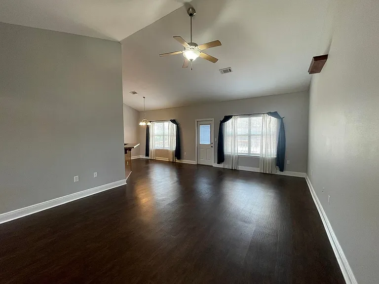 148 Crab Apple Ave — Photo 5