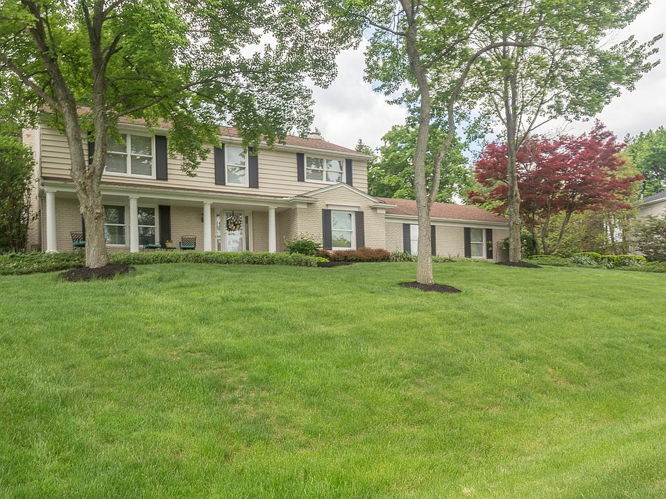 1st image of 28067 New Bedford Dr