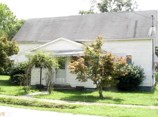 93 Starrs Bridge Rd, Canon, GA 30520