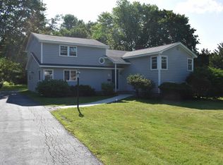 30 Thornton St, Derry, NH 03038