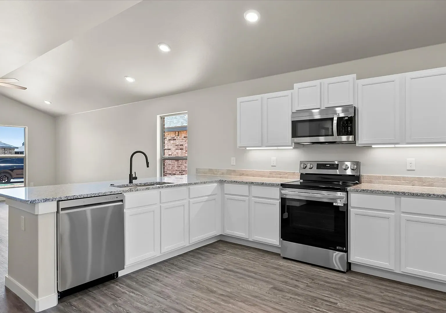 Upland West is the Best Pre-Leasing for August! — Photo 2