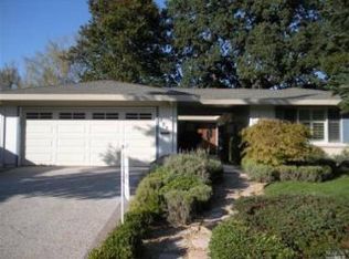 227 Belhaven Ct, Santa Rosa, CA 95409