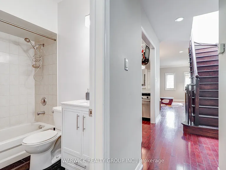 645 Davenport Rd #10 — Photo 18