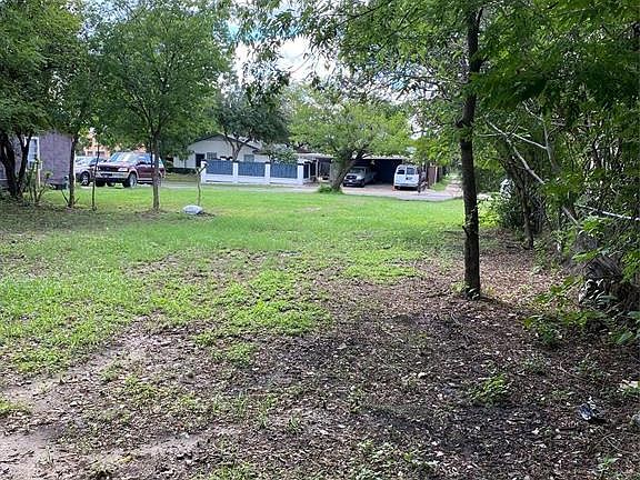 4th image of 308 Oklaunion Dr