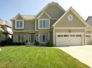 5605 NE Northgate Xing, Lees Summit, MO 64064