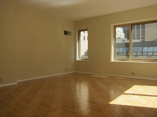 Rented by Keller Williams NYC | media 17