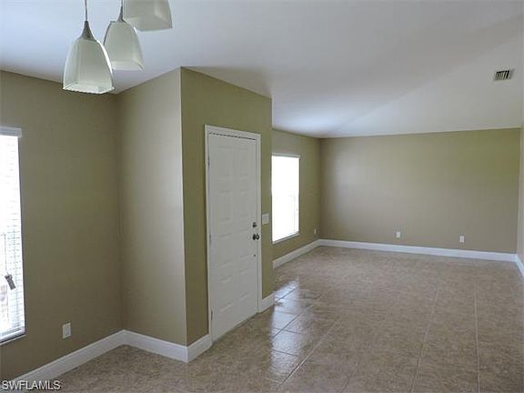 5th image of 2110 SW 25th Ter