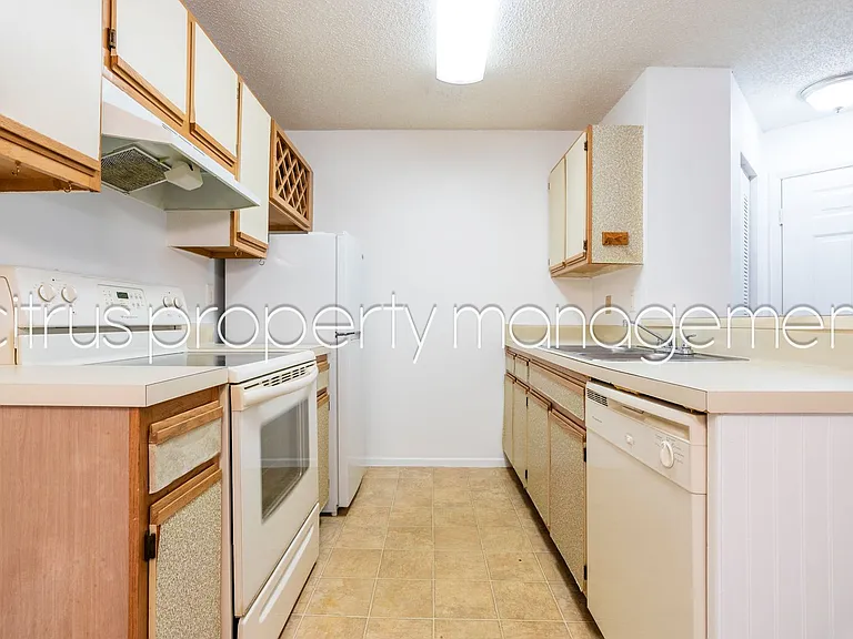 2569 Grassy Point Dr #213 — Photo 6