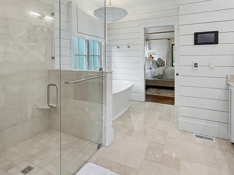 545 Cross Creek Trl — Photo 39