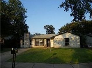 736 Sunburst Dr, Dallas, TX 75217