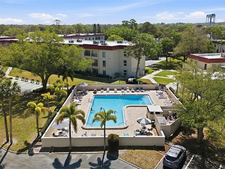 2700 Bayshore Blvd #1307 — Photo 44