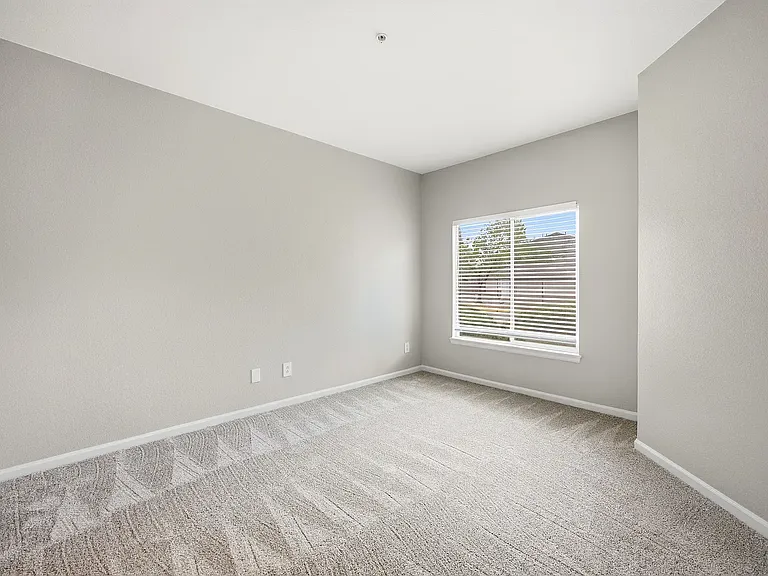 8707 E Florida Ave #707 — Photo 7