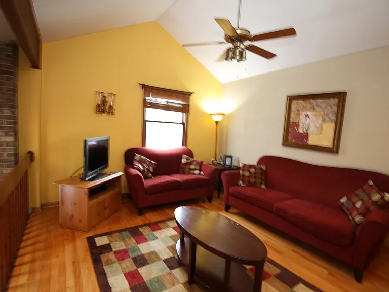 15515 Westminster Dr — Photo 10