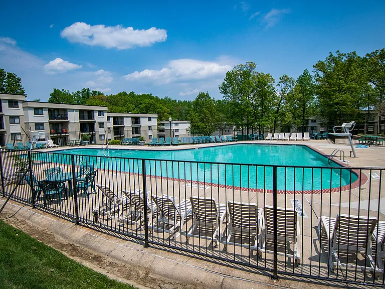 Pool Deck Side