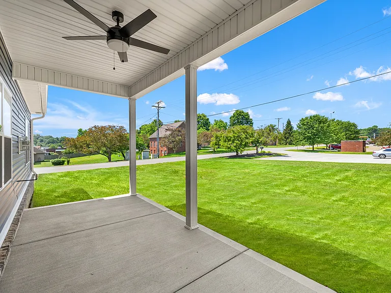 1038 Tamworth Ln — Photo 31