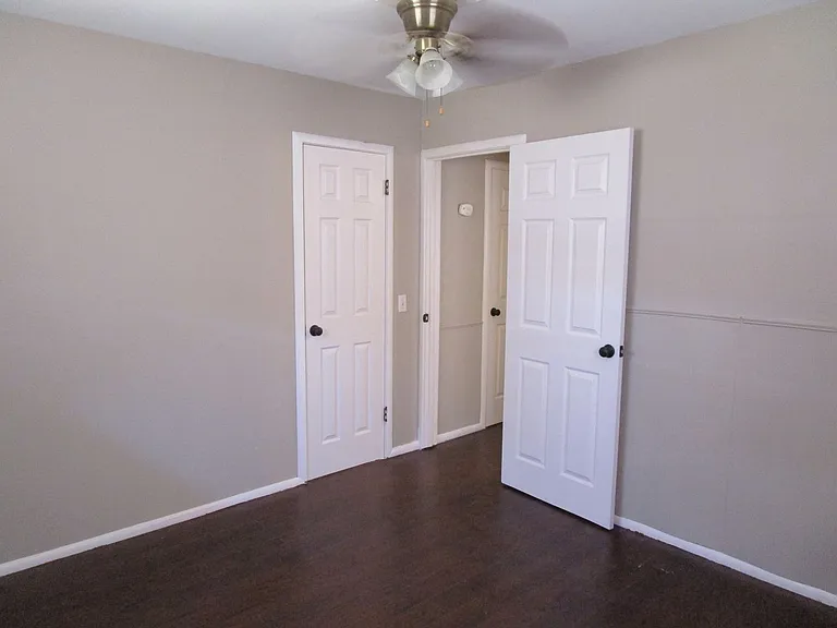 305 E Oklahoma Ave — Photo 12