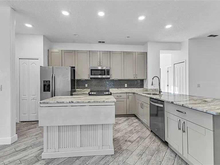 2031 Wintermere Pointe Dr — Photo 12
