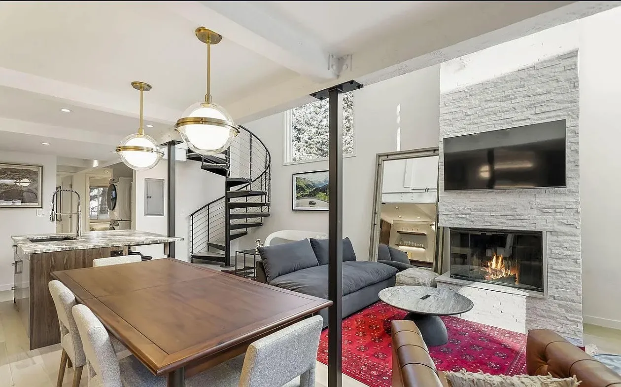 3 bed, 1077 sqft, $26,000 — Photo 4