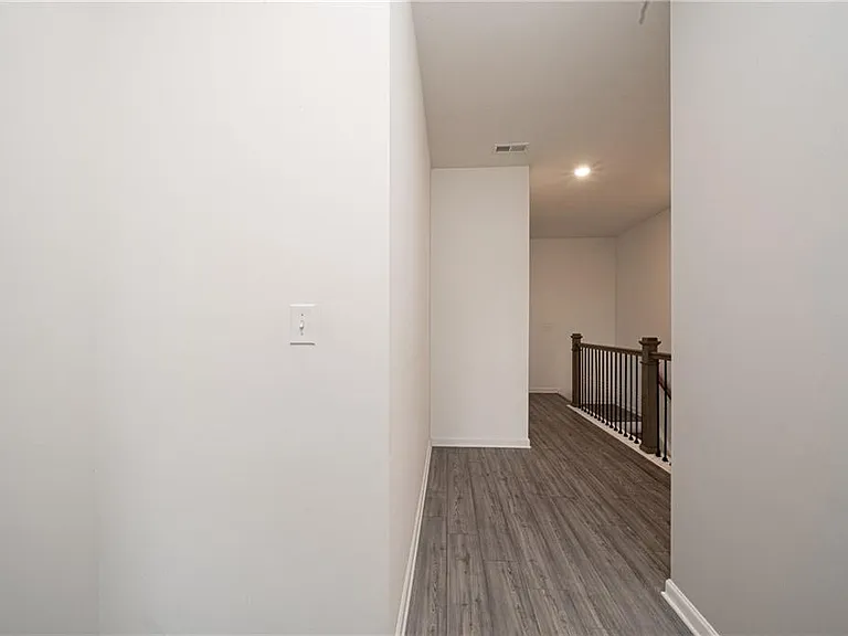 307 Danville Ave — Photo 45