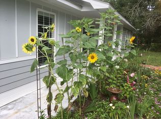 105 Park Ave, Southport, NC 28461