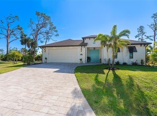 111 Turtle Dr, Rotonda West, FL 33947