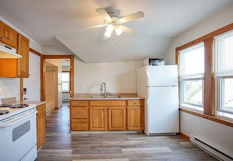 104-106 Madison St #3 — Photo 8