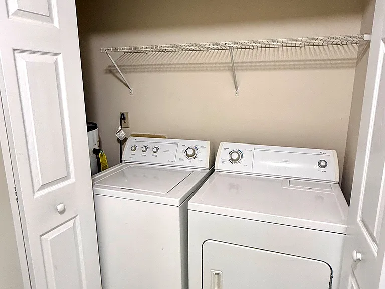2305 La Jolla Ct — Photo 8