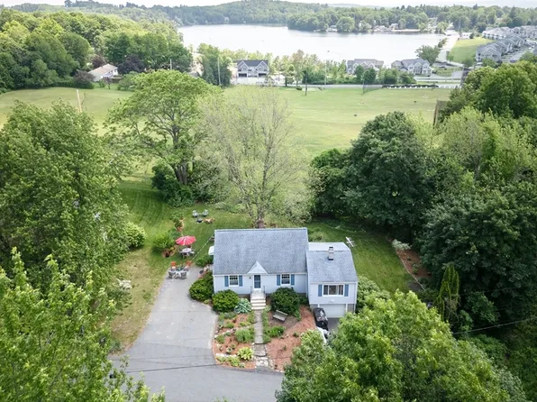 39 Crest Ave, Lunenburg, MA 01462