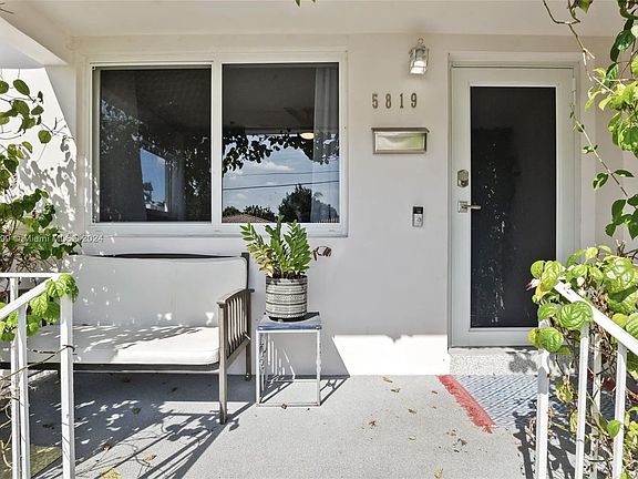 3rd image of 5819 SW 4th St