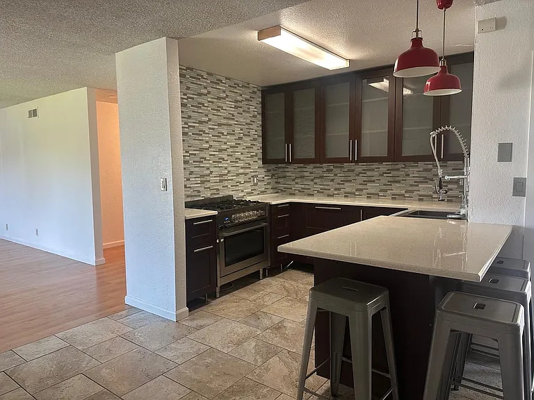 115 Azalea Ct — Photo 8