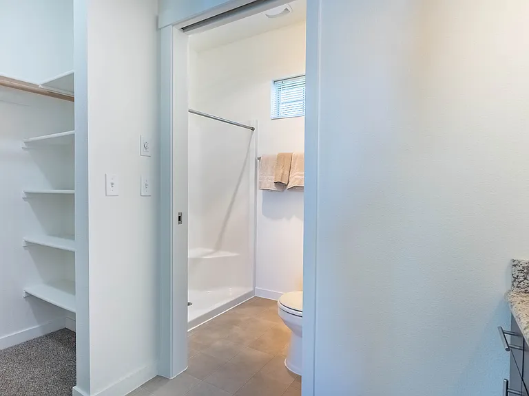 Riverplace Apartment Homes — Photo 31