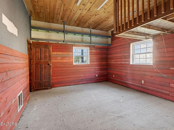 29th image of this home