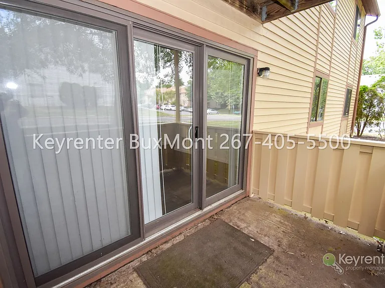 115 Hickory Ct — Photo 16