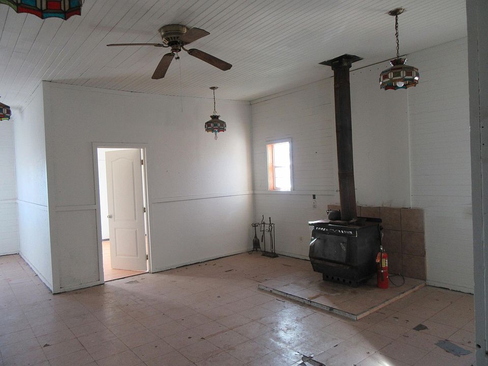 2nd image of 9805 E Langell Valley Rd